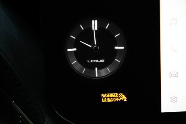 Used 2023 Lexus LS 500h AWD w/ Luxury Package image 38