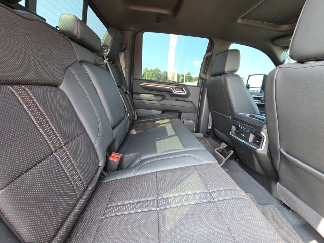 Used 2024 Chevrolet Silverado 3500 High Country w/ High Country Premium Package AWD/4WD image 14
