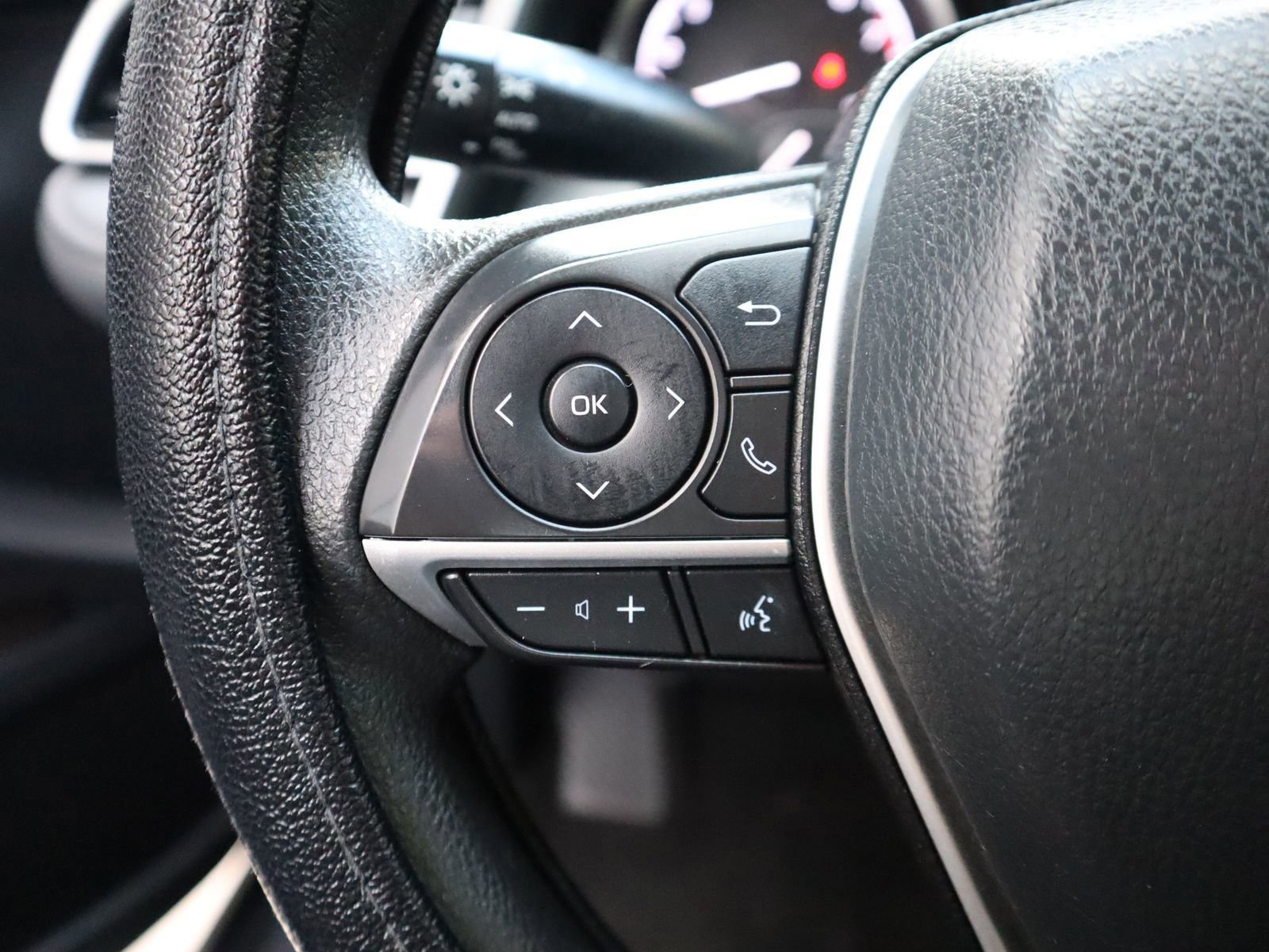 Used 2023 Toyota Camry LE image 37