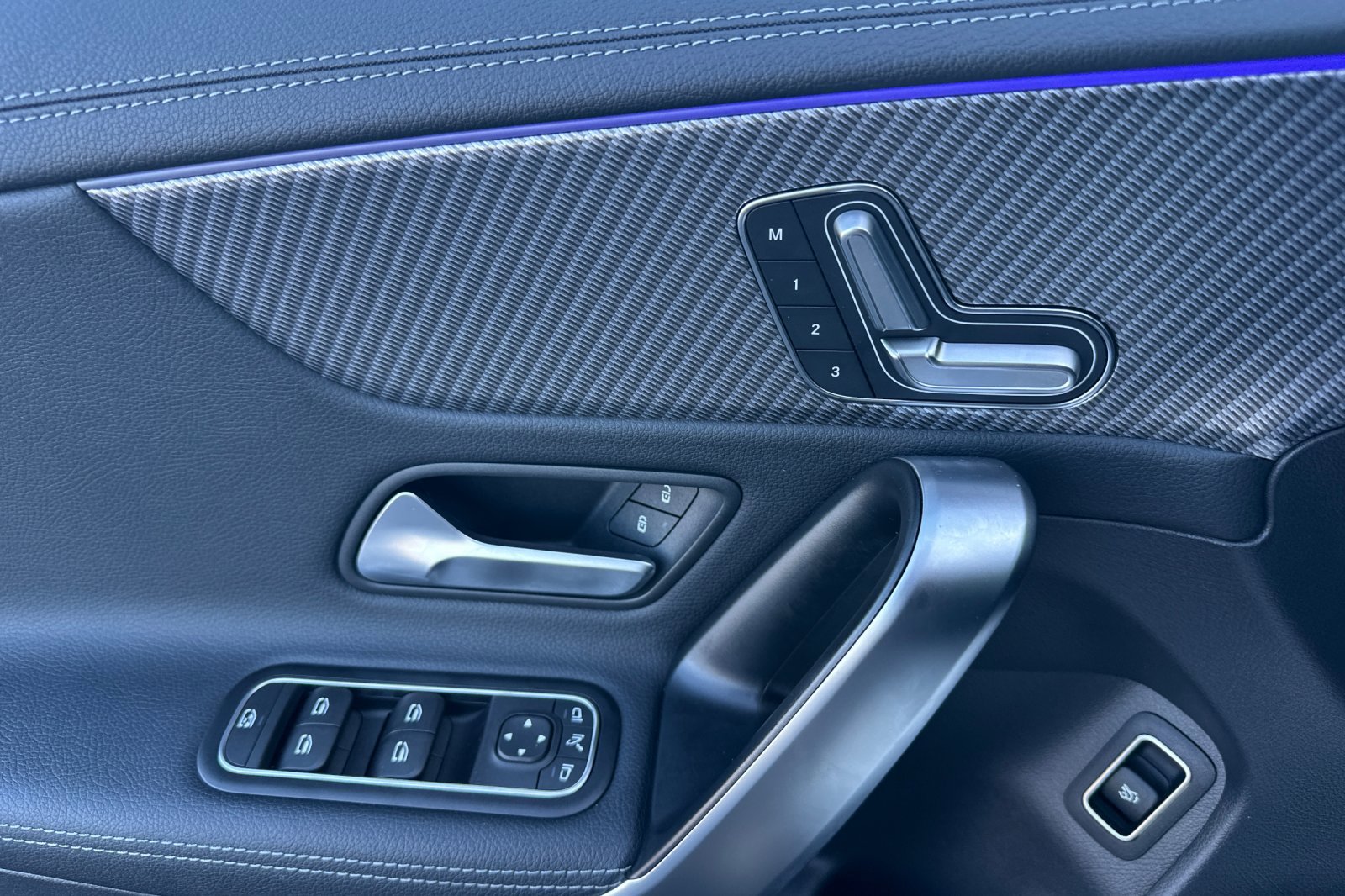 Certified 2025 Mercedes-Benz CLA 250 image 11