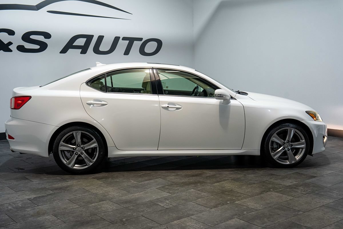 Used 2013 Lexus IS 250 w/ Premium Pkg Value Edition RWD image 20