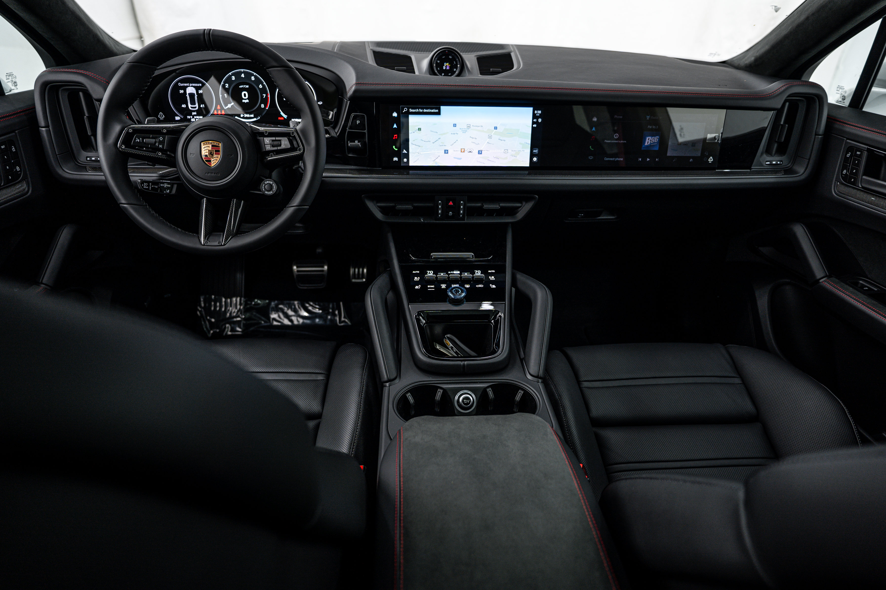 New 2026 Porsche Cayenne GTS AWD/4WD image 11