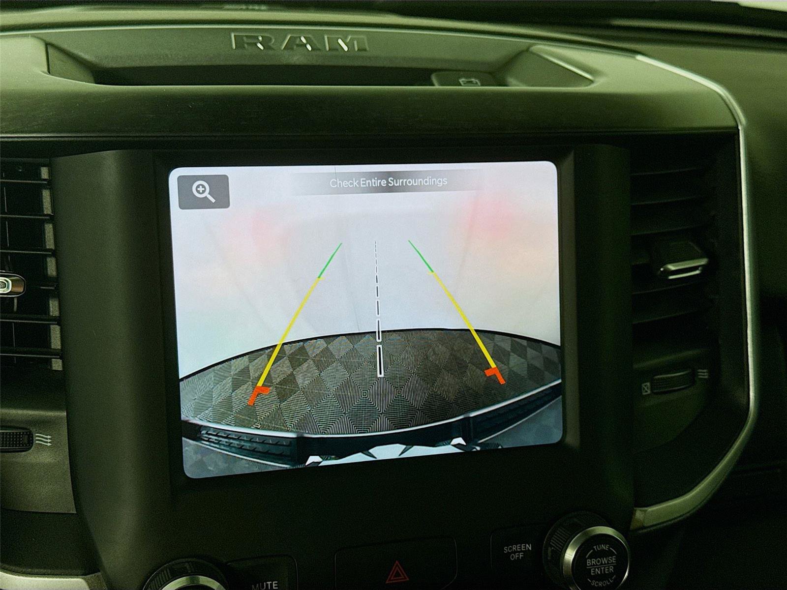 Used 2022 RAM 1500 Big Horn AWD/4WD image 7