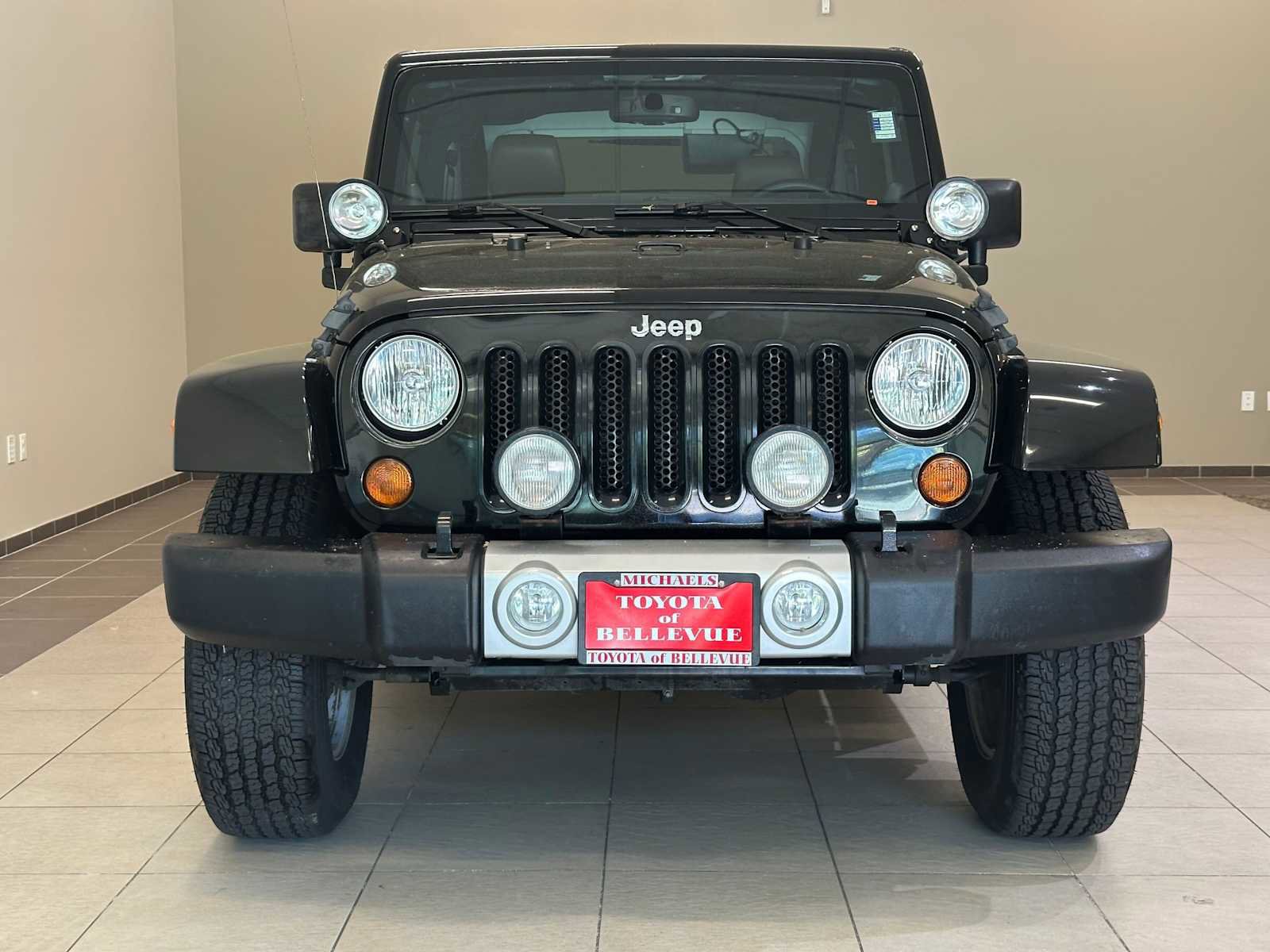 Used 2013 Jeep Wrangler Sahara w/ Connectivity Group AWD/4WD image 6