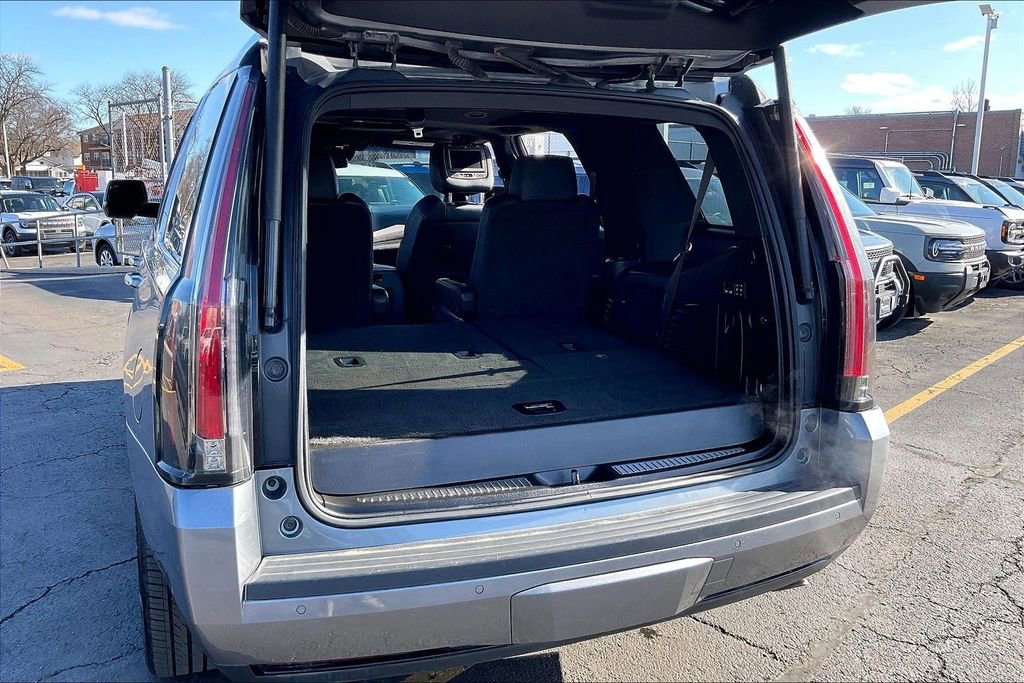 Used 2019 Cadillac Escalade Platinum image 27