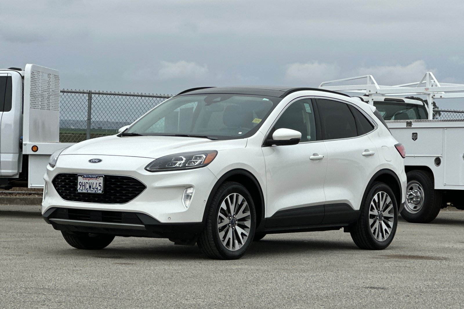 Used 2020 Ford Escape Titanium w/ Titanium Premium Package 2.0 AWD/4WD image 8