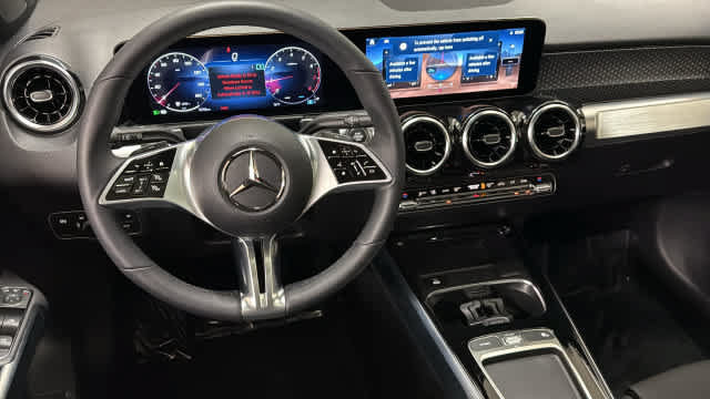 Certified 2026 Mercedes-Benz GLB 250 4MATIC image 25