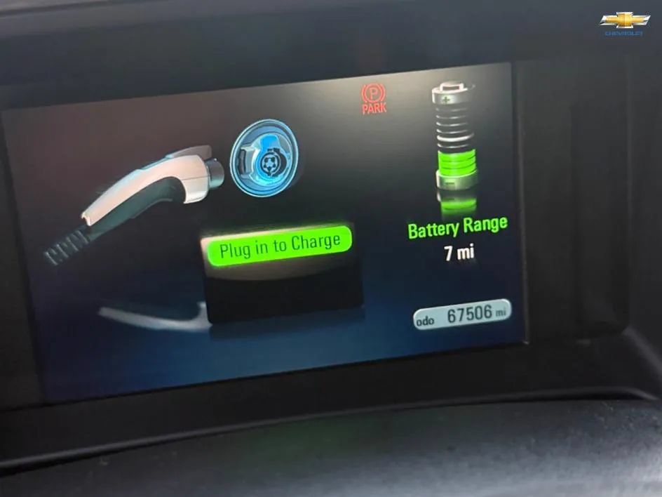Used 2013 Chevrolet Volt Premium w/ Premium Trim Package FWD image 14