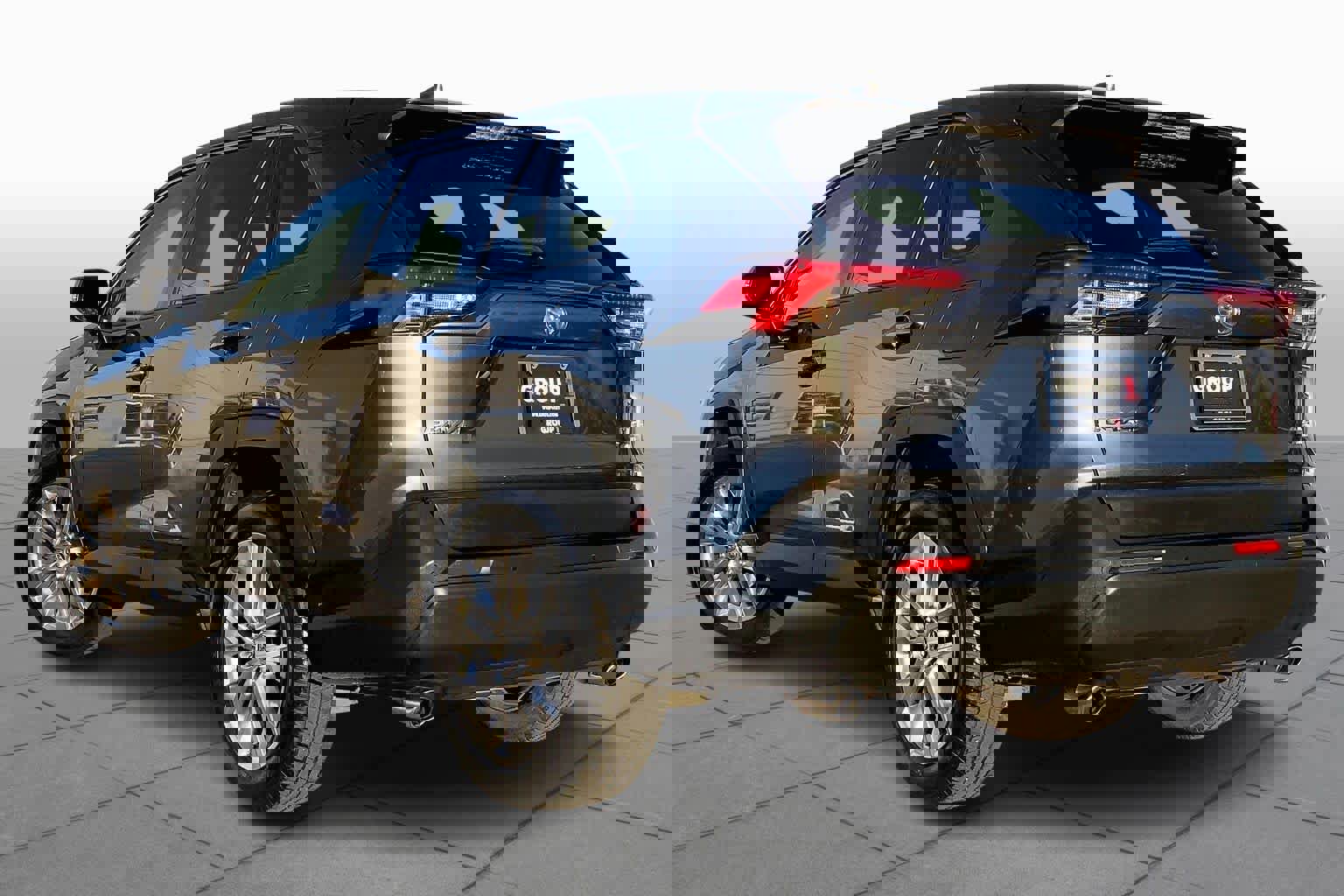 Used 2019 Toyota RAV4 XLE Premium image 8