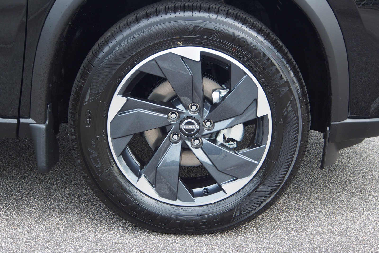 Used 2026 Nissan Rogue SV AWD/4WD image 9