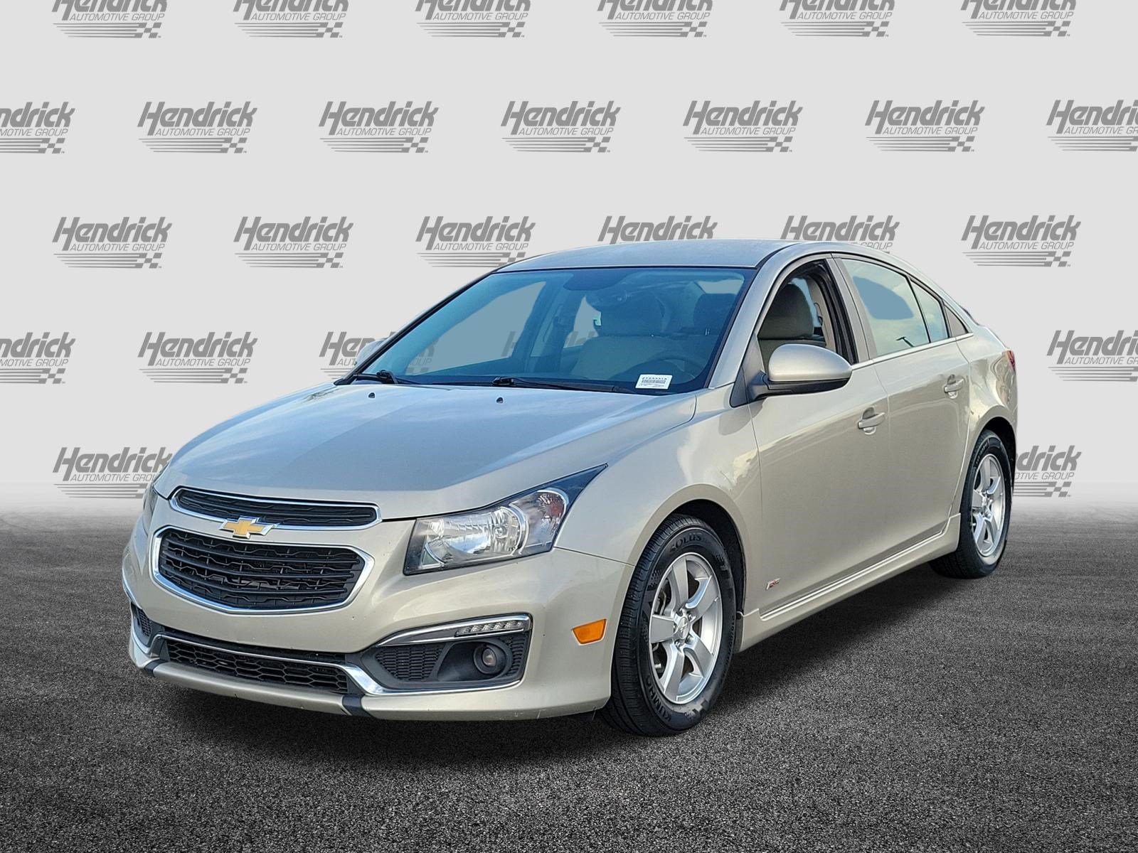 Used 2015 Chevrolet Cruze LT w/ Enhanced Safety Package FWD image 3