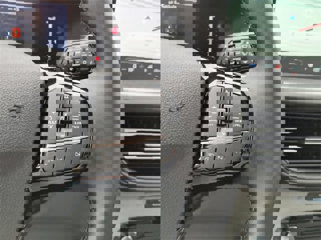 New 2025 Ford Escape SE w/ Class II Trailer Tow Package image 48