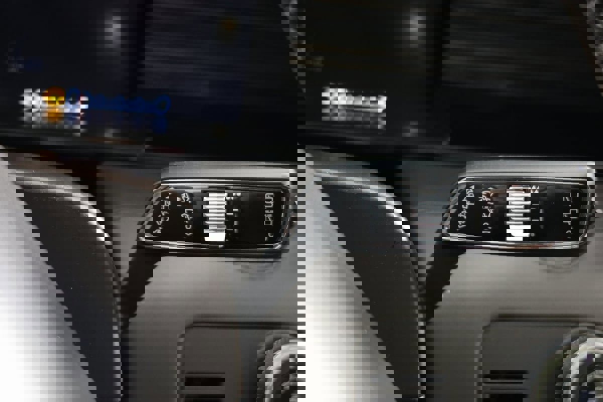 Used 2020 Lincoln Navigator L Black Label w/ Cargo Convenience Package image 28