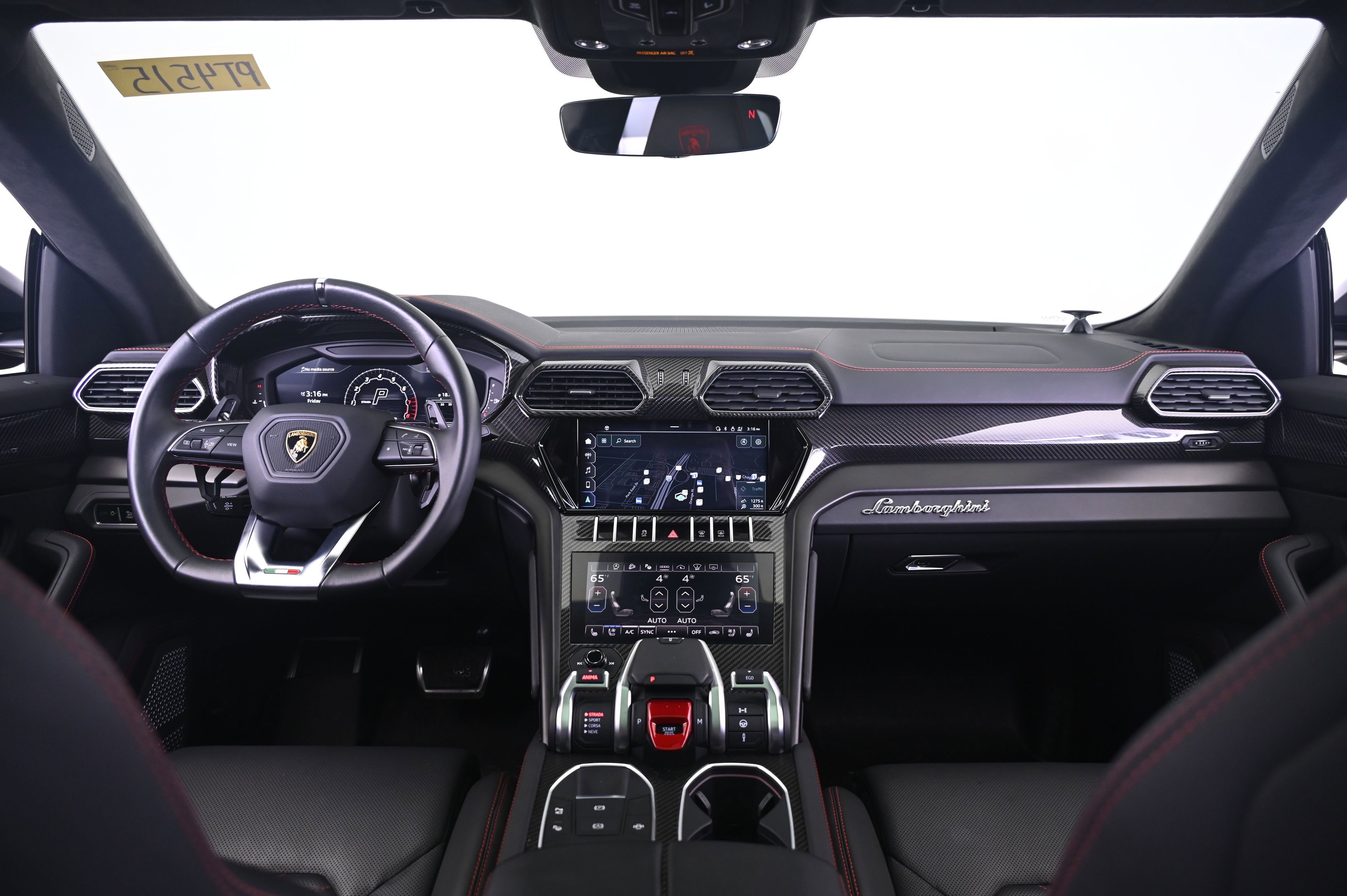 Used 2022 Lamborghini Urus image 32