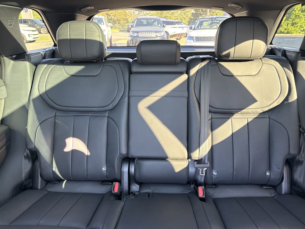 New 2025 Land Rover Range Rover Sport SE image 27