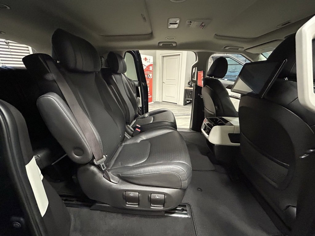 Used 2022 Kia Carnival SX Prestige image 44
