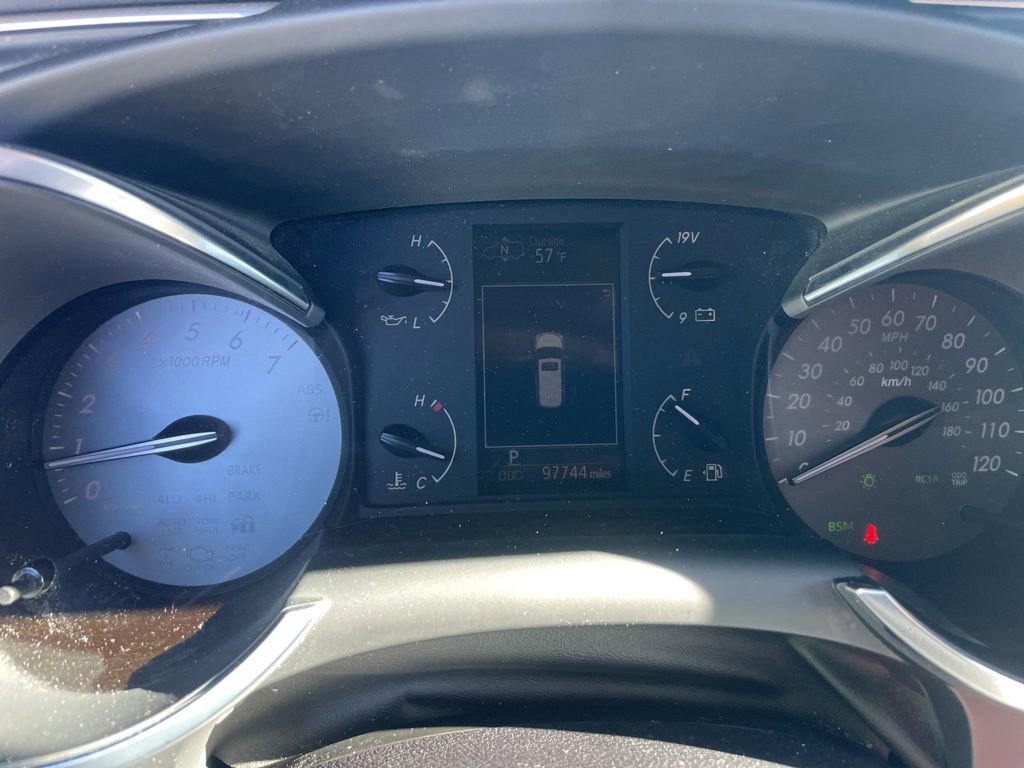 Used 2020 Toyota Sequoia Platinum AWD/4WD image 26