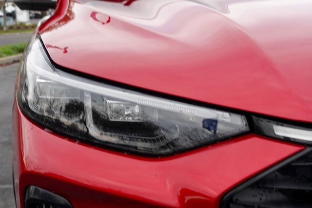 Used 2023 Ford Escape Platinum image 3