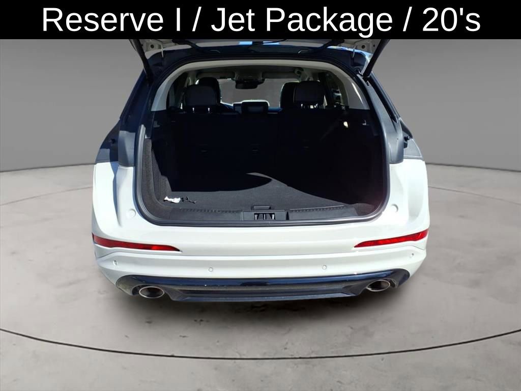 Used 2024 Lincoln Corsair Reserve w/ Jet Appearance Package image 7
