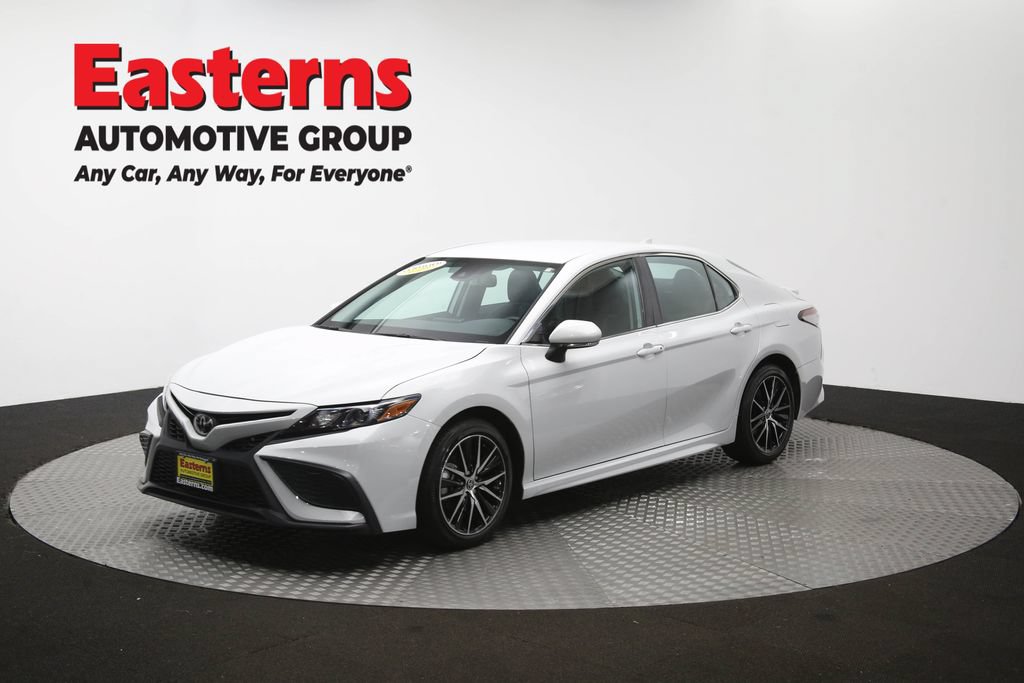 Used 2024 Toyota Camry SE w/ Cold Weather Package FWD image 54