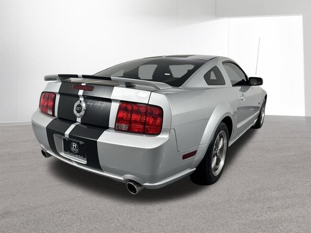 Used 2005 Ford Mustang GT RWD image 32