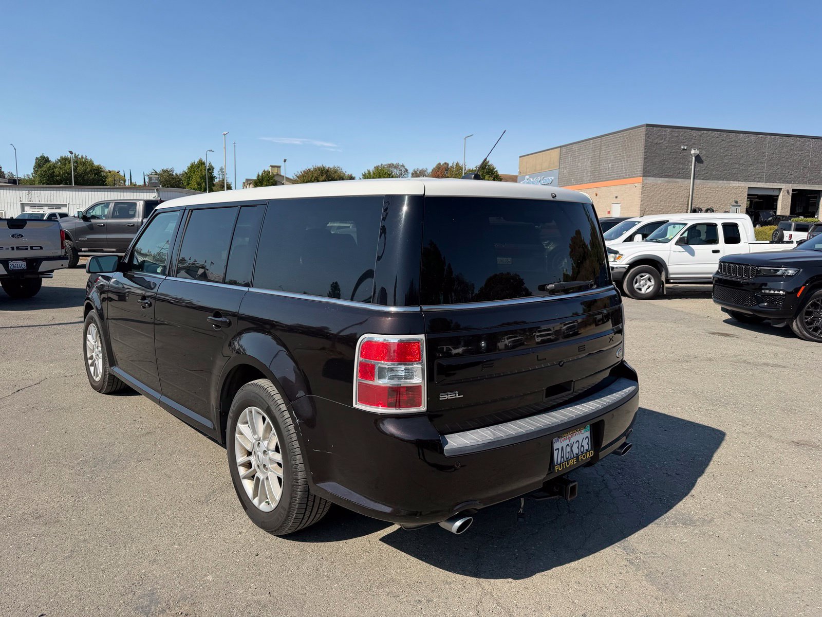 Used 2014 Ford Flex SEL w/ Equipment Group 202A FWD image 3