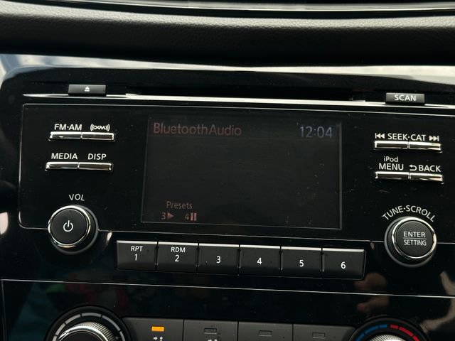 Used 2017 Nissan Rogue S w/ Appearance Package image 24