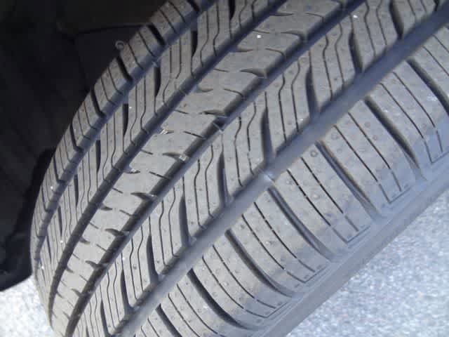Certified 2024 Toyota RAV4 XLE FWD image 31
