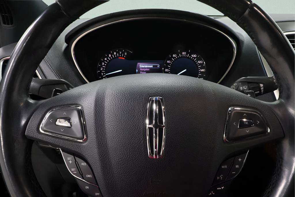 Used 2016 Lincoln MKX Select w/ Select Plus Package AWD/4WD image 14