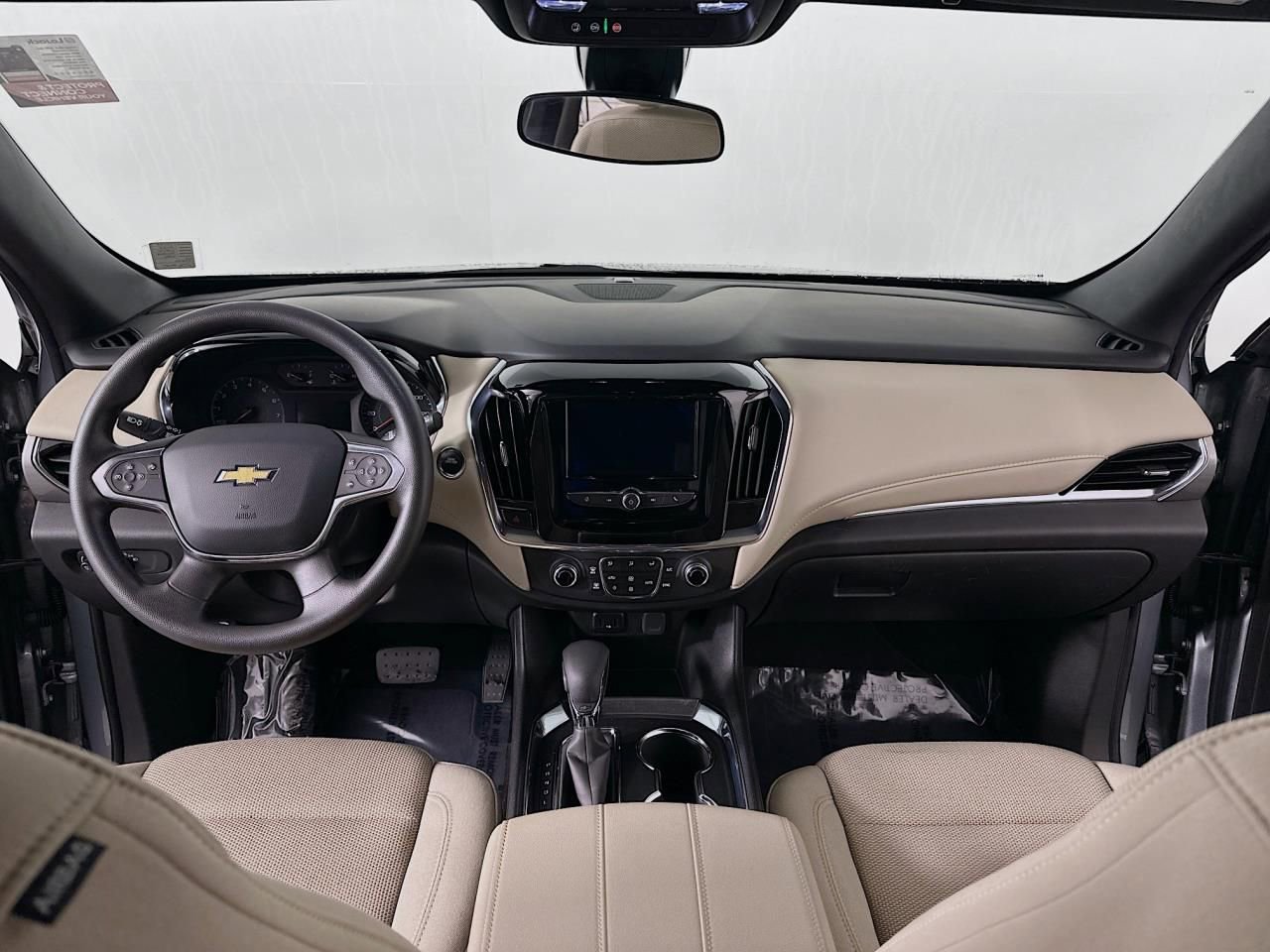 Used 2023 Chevrolet Traverse LS image 36