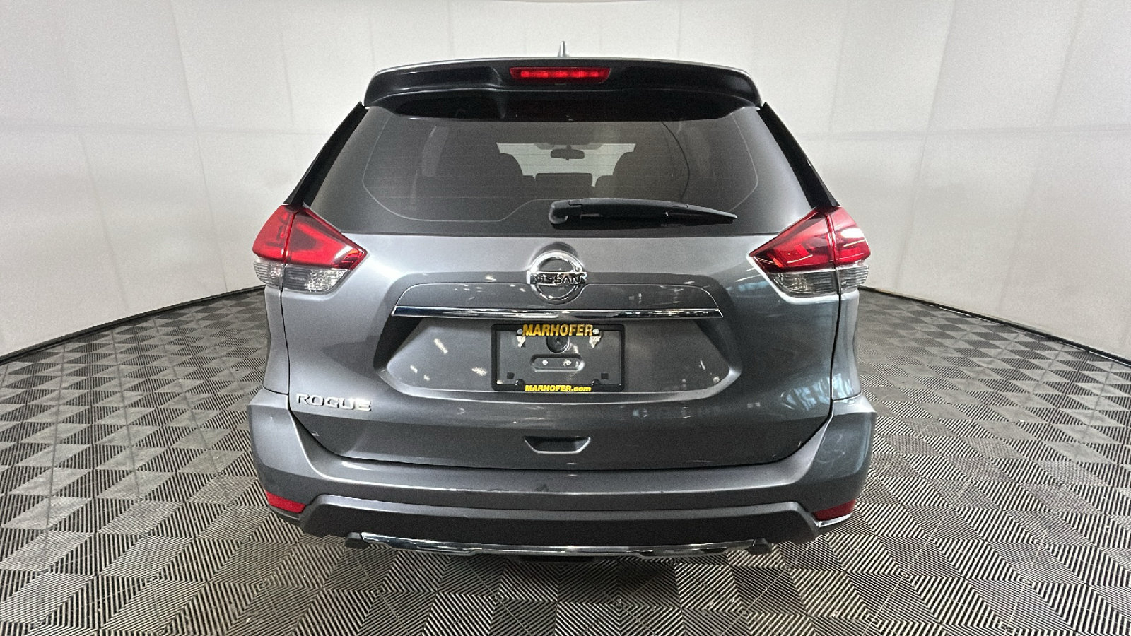Used 2019 Nissan Rogue S FWD image 3