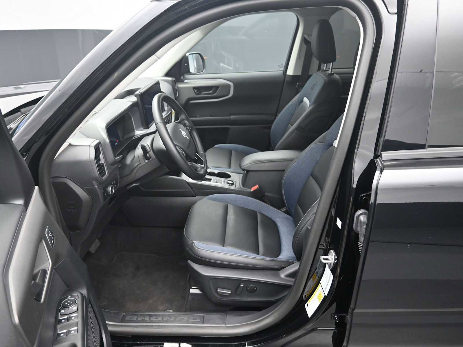 Used 2025 Ford Bronco Sport Outer Banks w/ Outer Banks Tech Package+ image 16