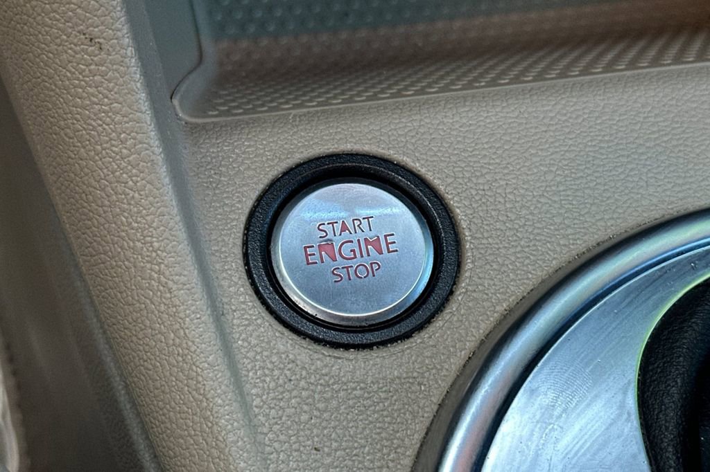 Used 2013 Volkswagen Beetle 2.0T image 20