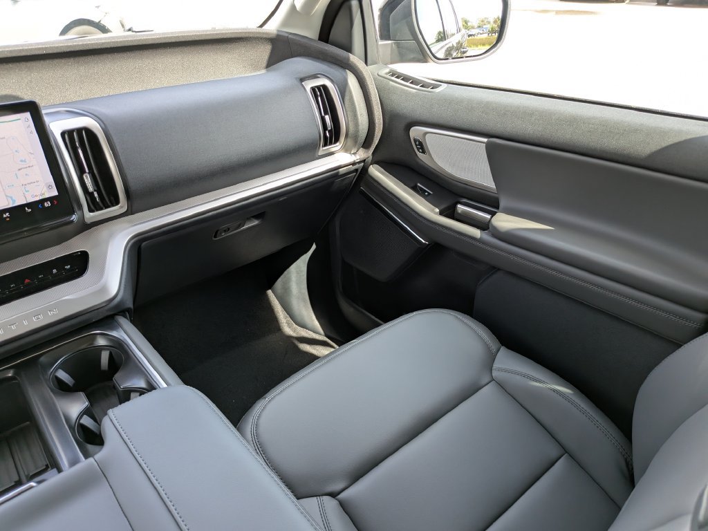 New 2027 Ford Expedition Active RWD image 14
