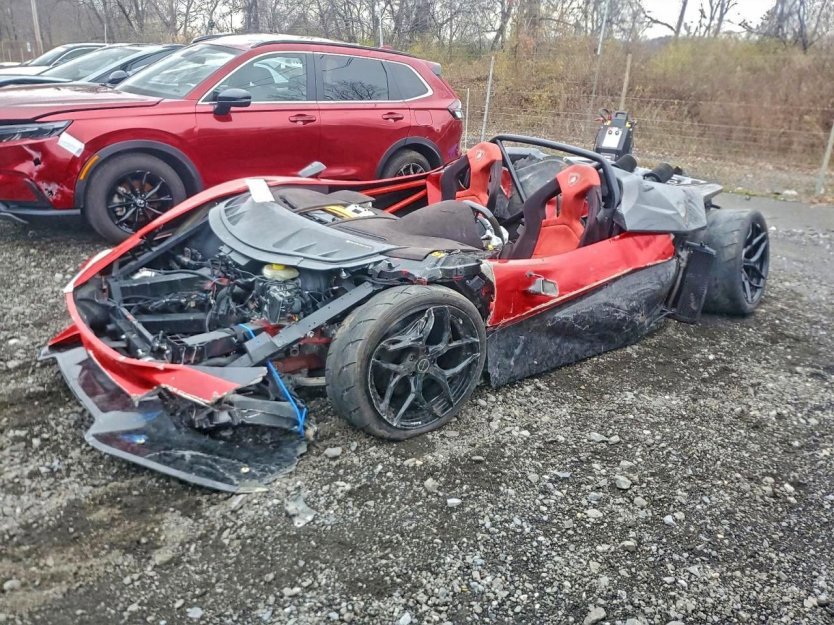 Used 2012 Lamborghini Gallardo LP 570-4 Superleggera image 2