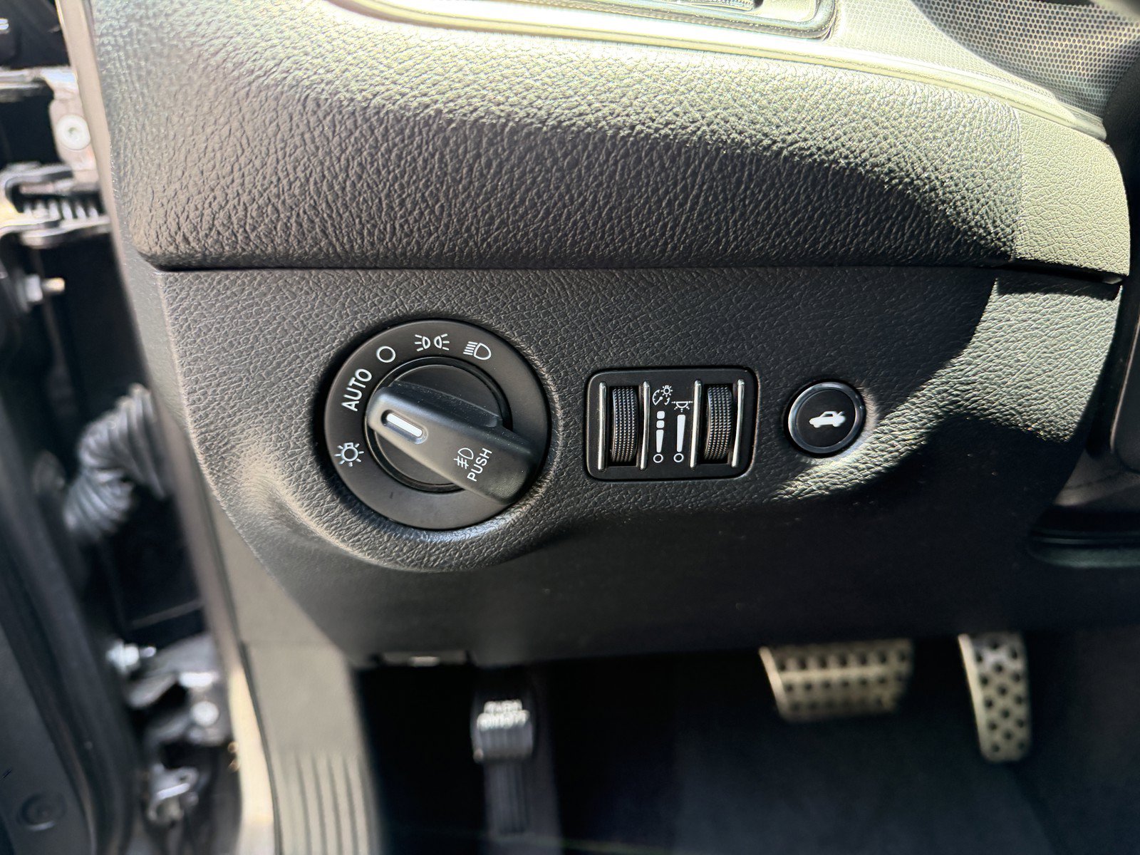 Used 2017 Dodge Challenger R/T Plus RWD image 14
