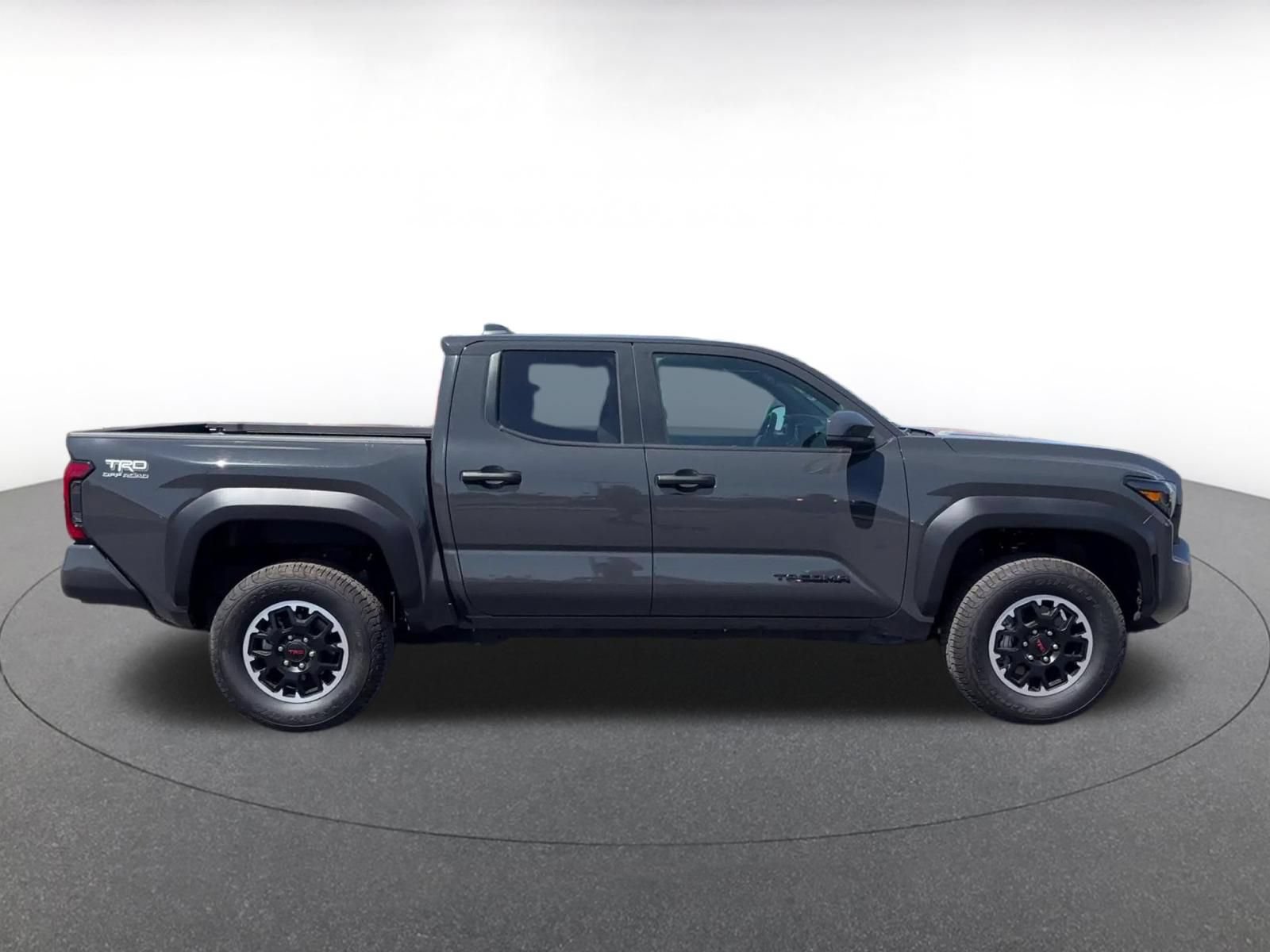 Used 2025 Toyota Tacoma TRD Off-Road AWD/4WD image 15