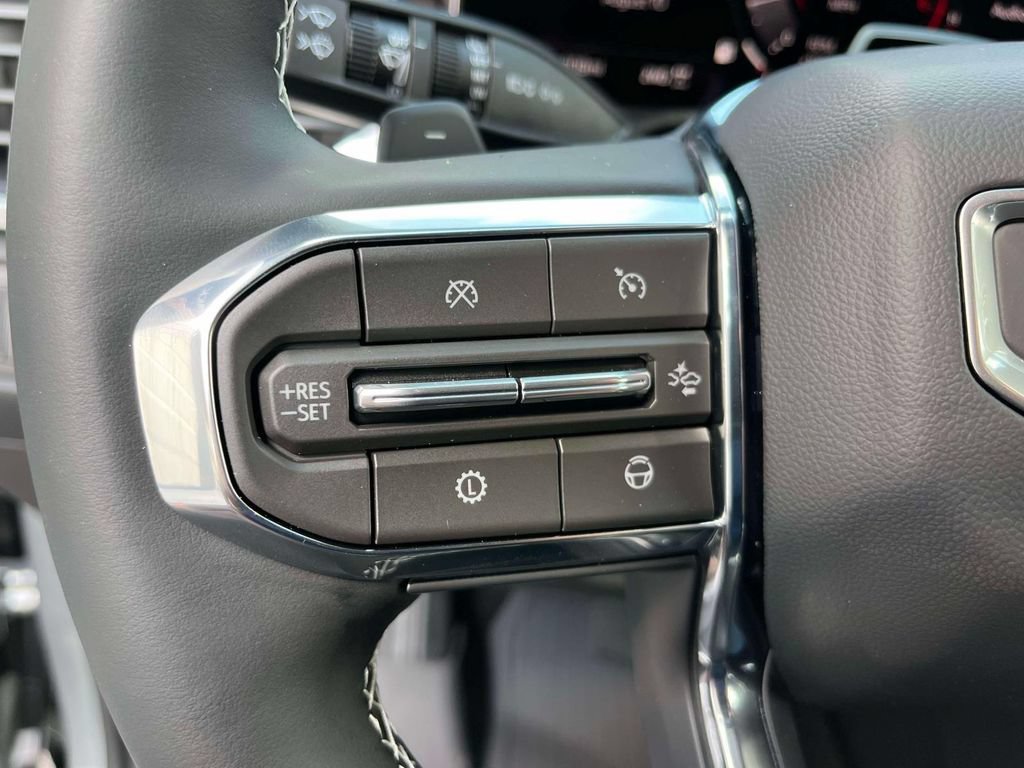 New 2027 GMC Acadia Denali w/ LPO, Floor Liner Package AWD/4WD image 27