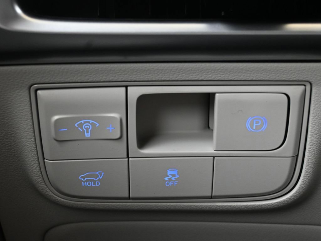 New 2026 Hyundai Tucson Limited image 24