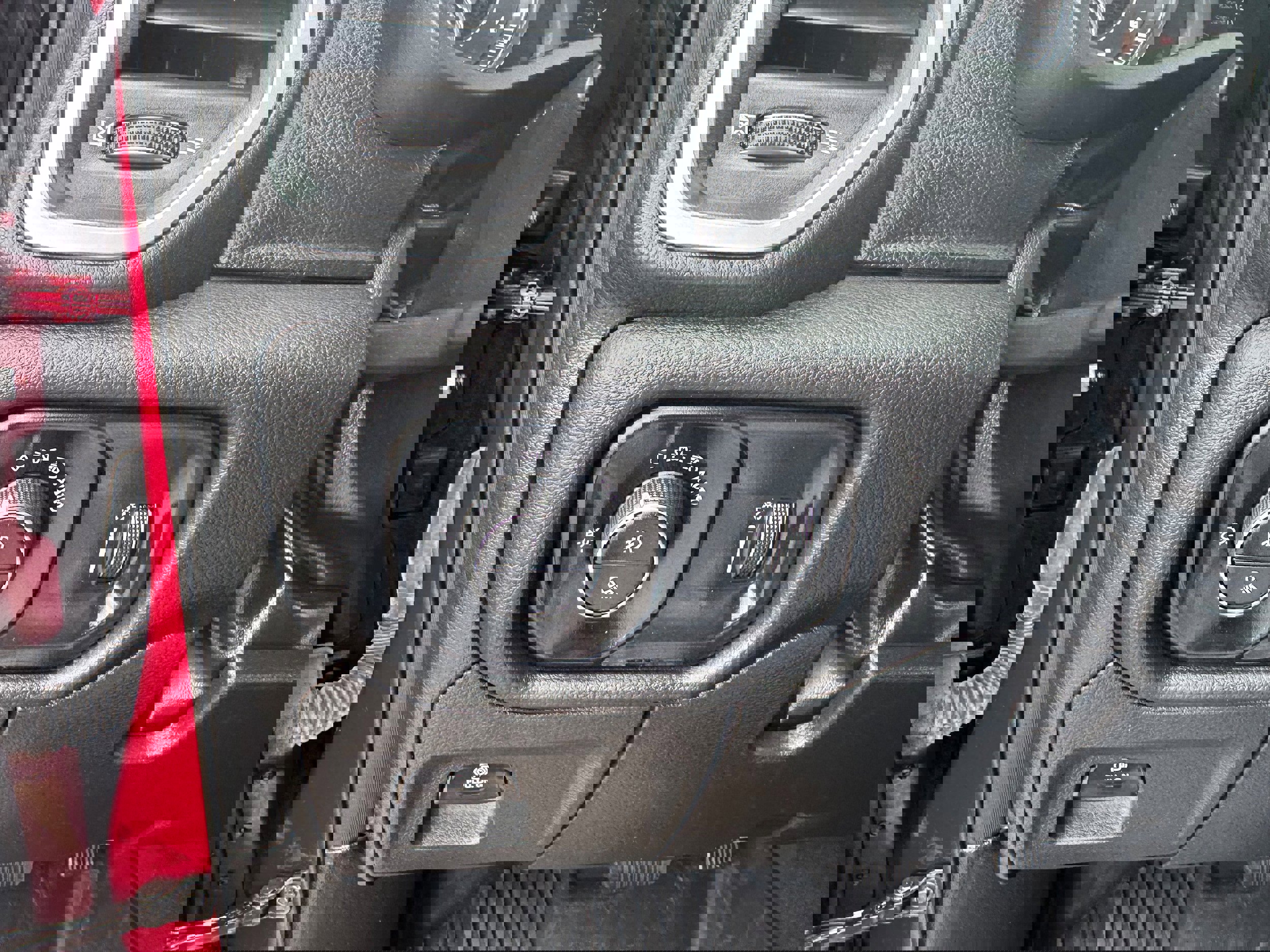 Used 2024 RAM 1500 Lone Star image 17