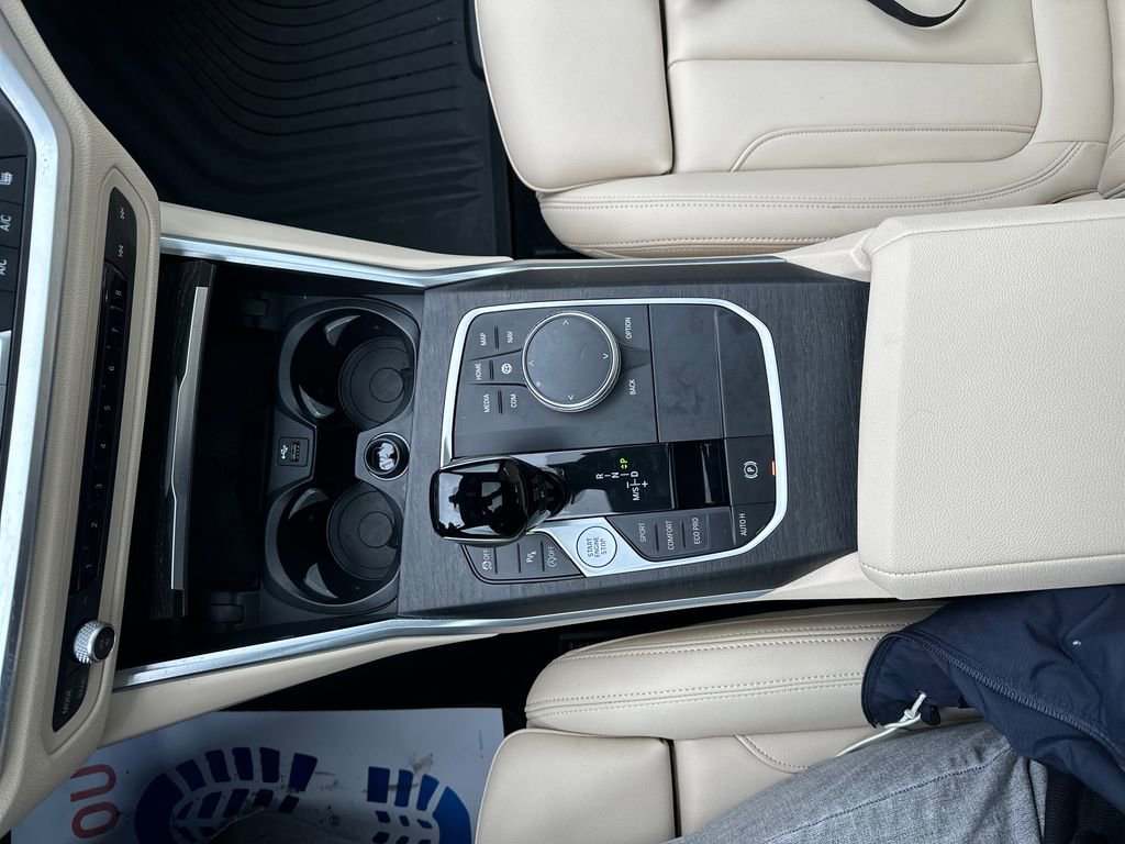 Used 2021 BMW 330i xDrive 330i xDrive w/ Premium Package image 12