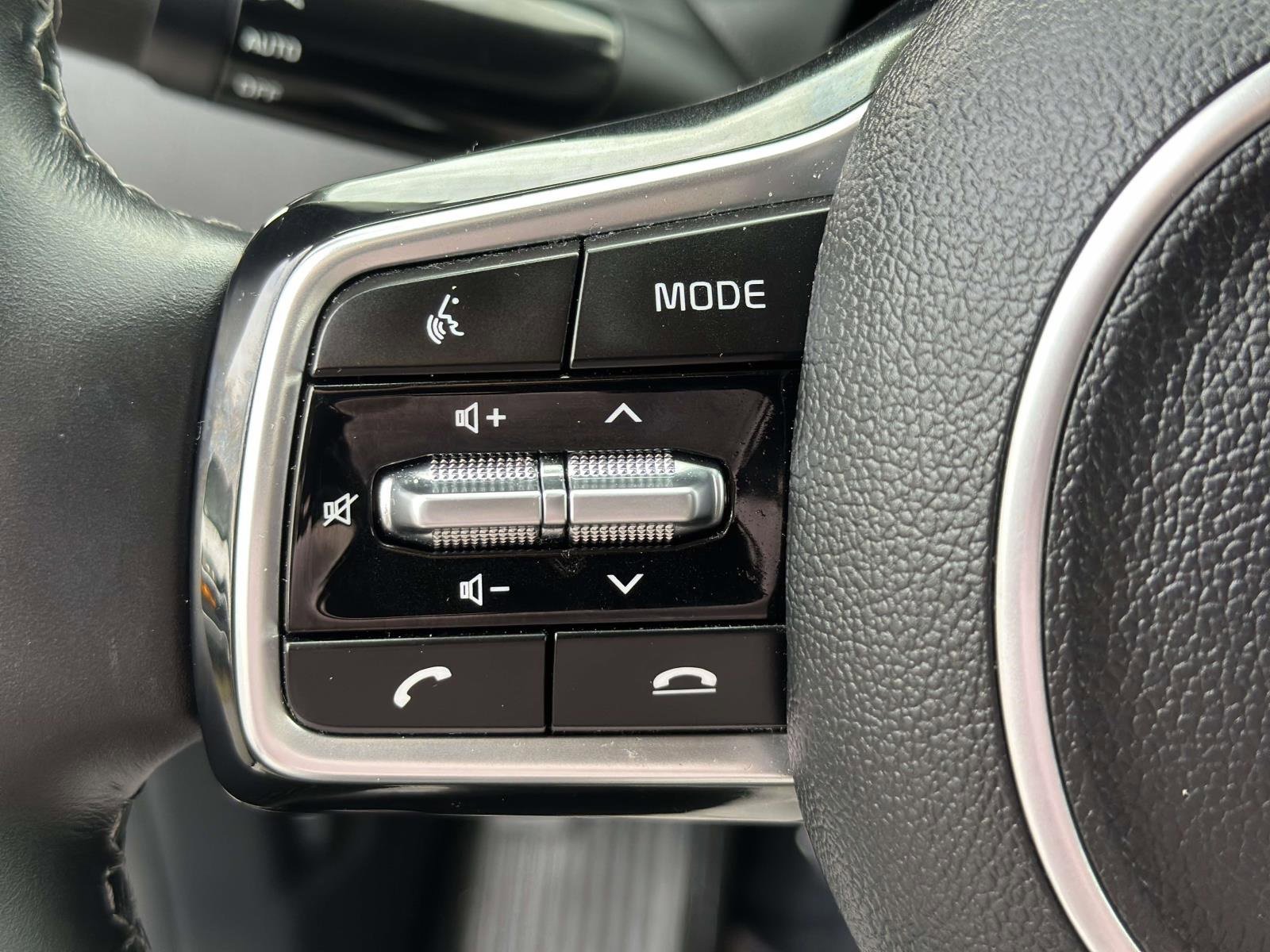 Used 2022 Kia Sorento S image 15