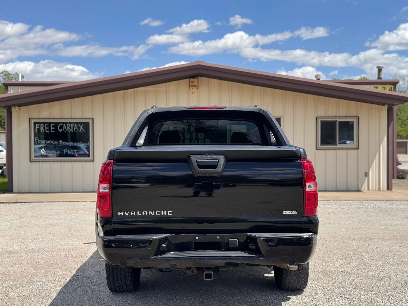 Used 2007 Chevrolet Avalanche LTZ w/ LTZ Preferred Equipment Group AWD/4WD image 8