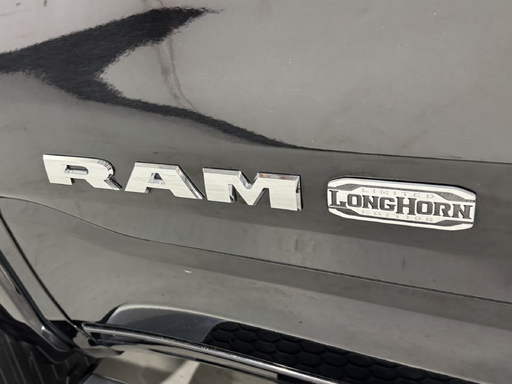 Used 2022 RAM 1500 Limited w/ Body-Colour Bumper Group AWD/4WD image 31
