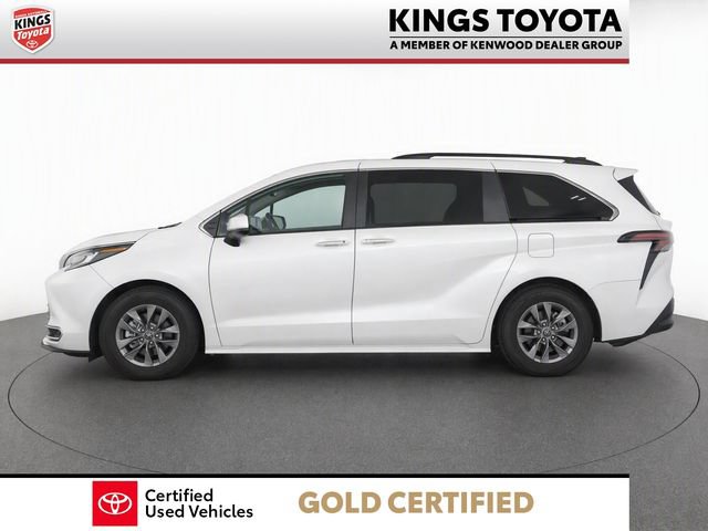 Used 2023 Toyota Sienna XLE w/ XLE Plus Package AWD/4WD image 9
