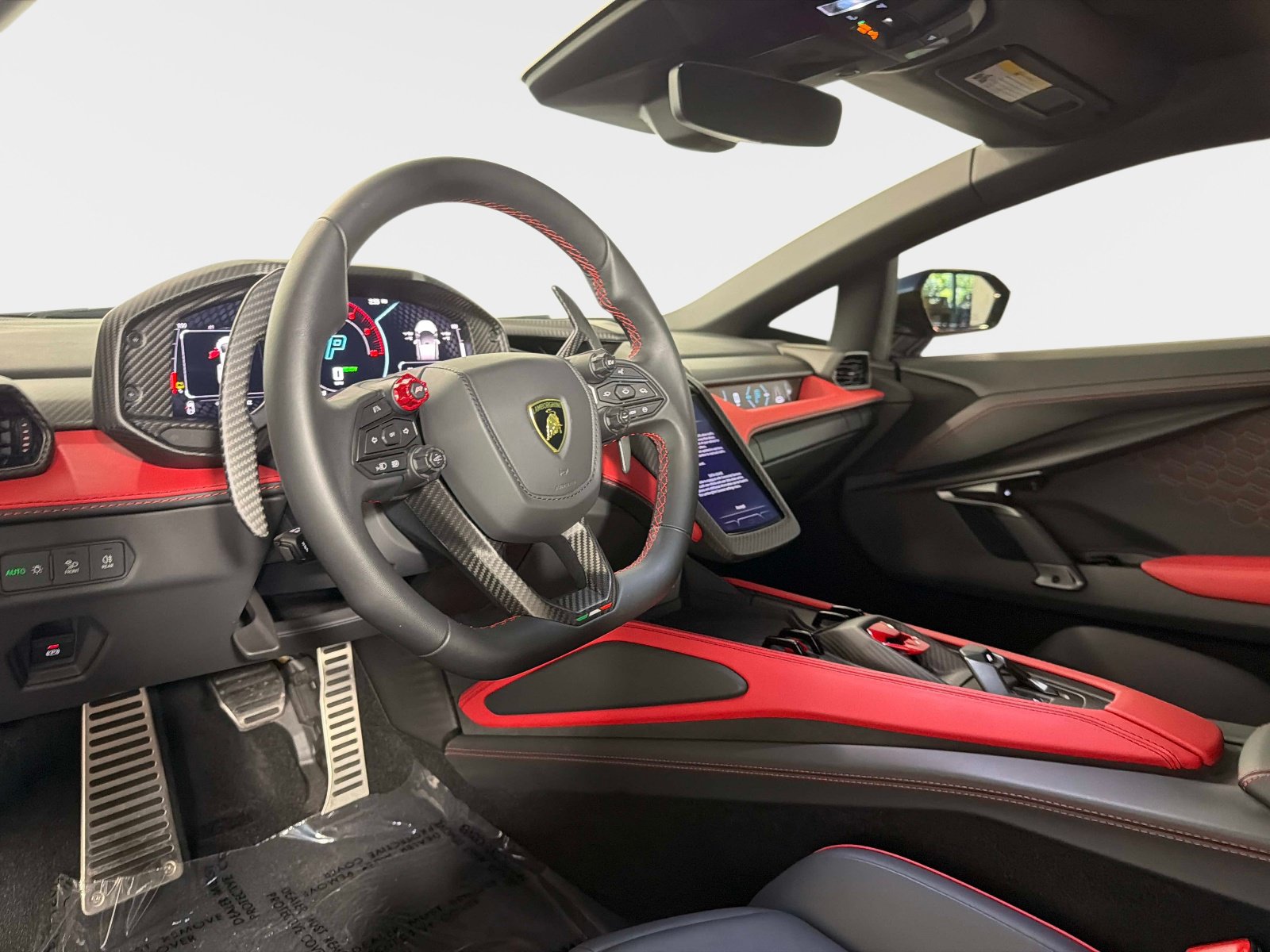 Used 2024 Lamborghini Revuelto AWD/4WD image 32