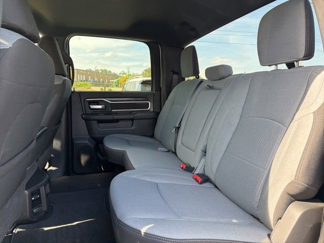 Used 2024 RAM 2500 Big Horn AWD/4WD image 25