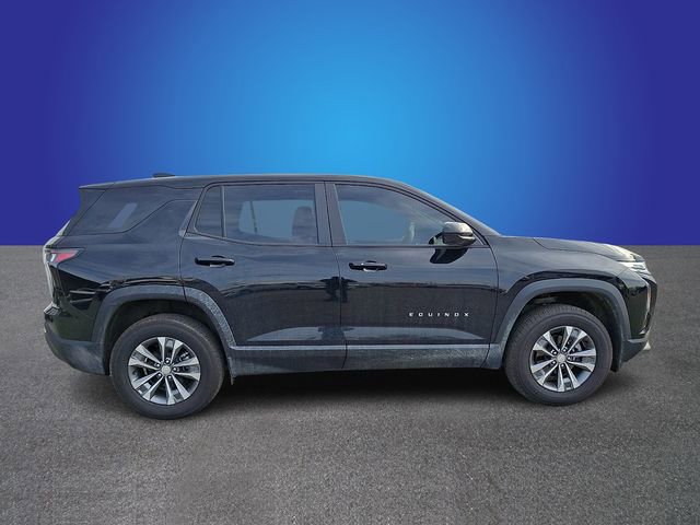 New 2023 Chevrolet Equinox LT w/ Driver Convenience Package AWD/4WD image 3