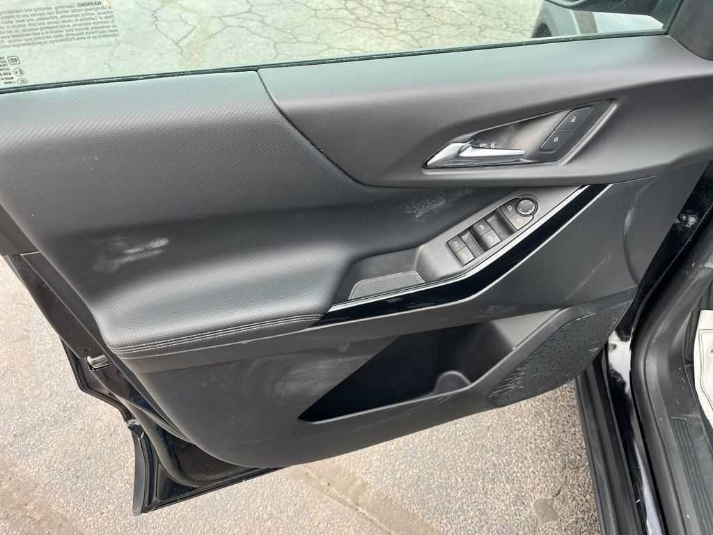 Used 2025 Chevrolet Equinox LT image 18