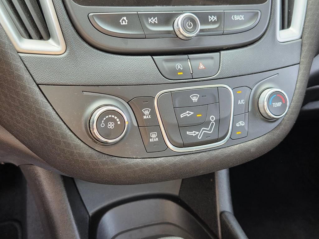 Used 2022 Chevrolet Malibu LS FWD image 22